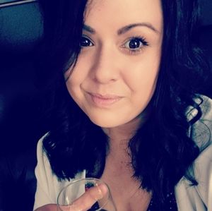 Meet your Posher, Cynthia